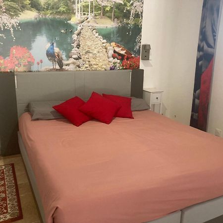 Le Studio D Aurelie Avec Spa Ete En Pleine Campagne Et Proche De Toute Commodite Roquemaure  Extérieur photo